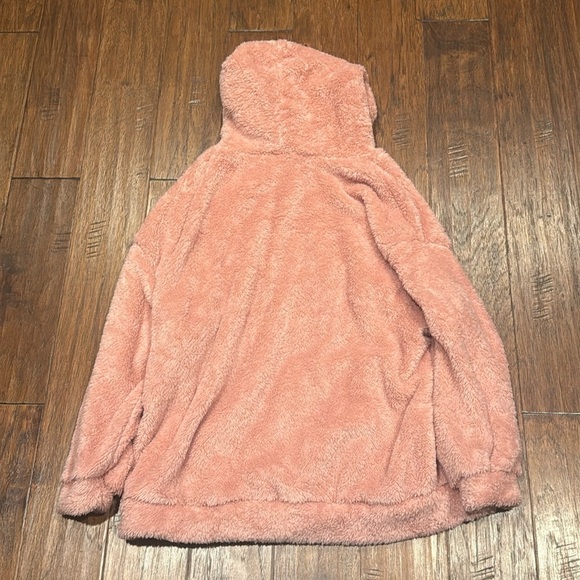 NWT! 1X Pink Women’s Hooded Sweater - Picture 3 of 7